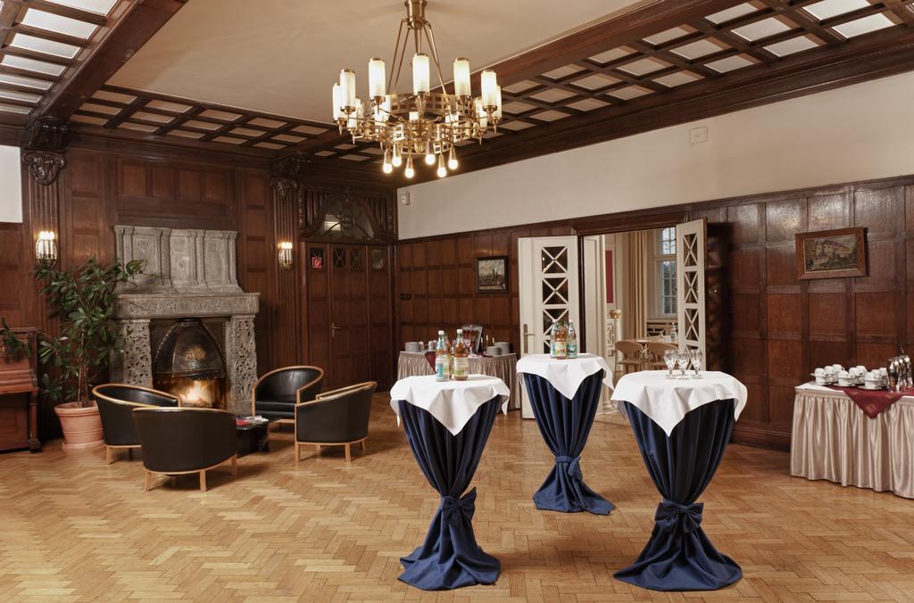 Hotel Schloss Schweinsburg Neukirchen-Pleiße Interno foto