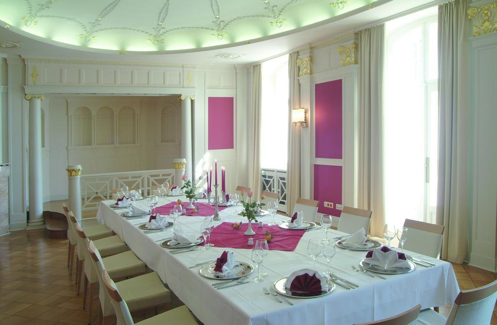 Hotel Schloss Schweinsburg Neukirchen-Pleiße Servizi foto