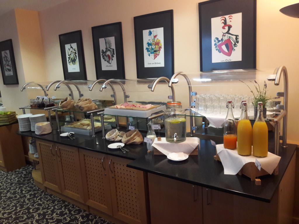 Hotel Schloss Schweinsburg Neukirchen-Pleiße Ristorante foto